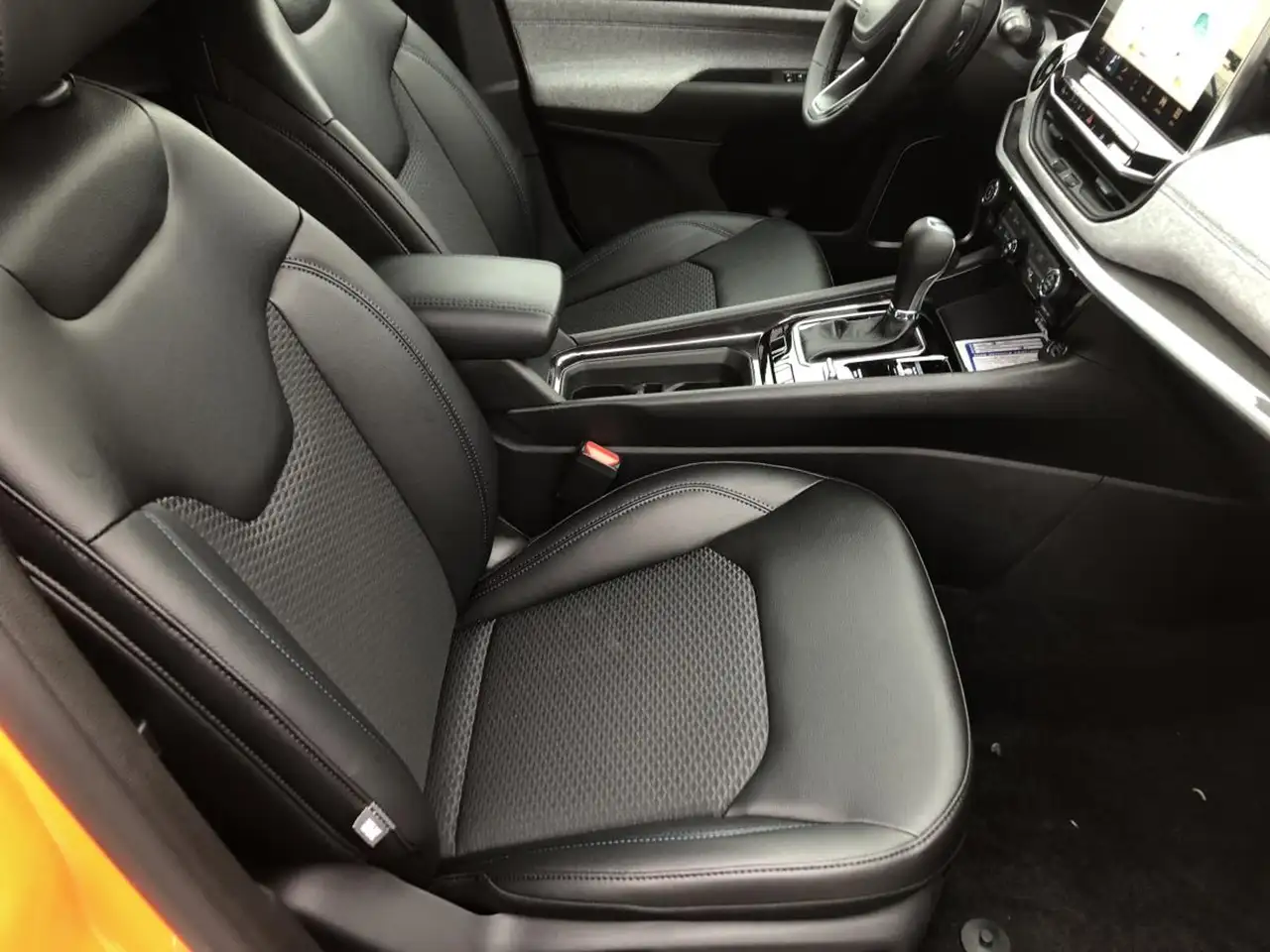 Jeep Compass photo Jeep Compass