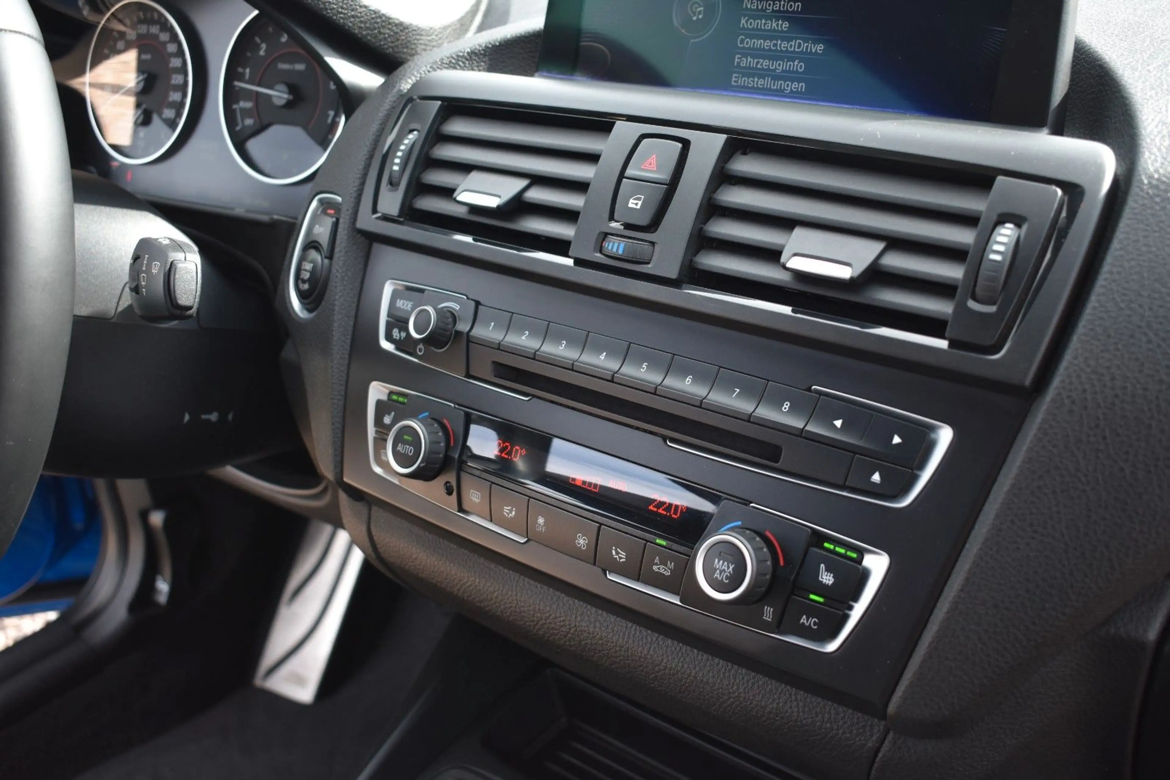 BMW 135 BMW M135i xDrive H&K 19 Zoll Navi Prof — photo 14