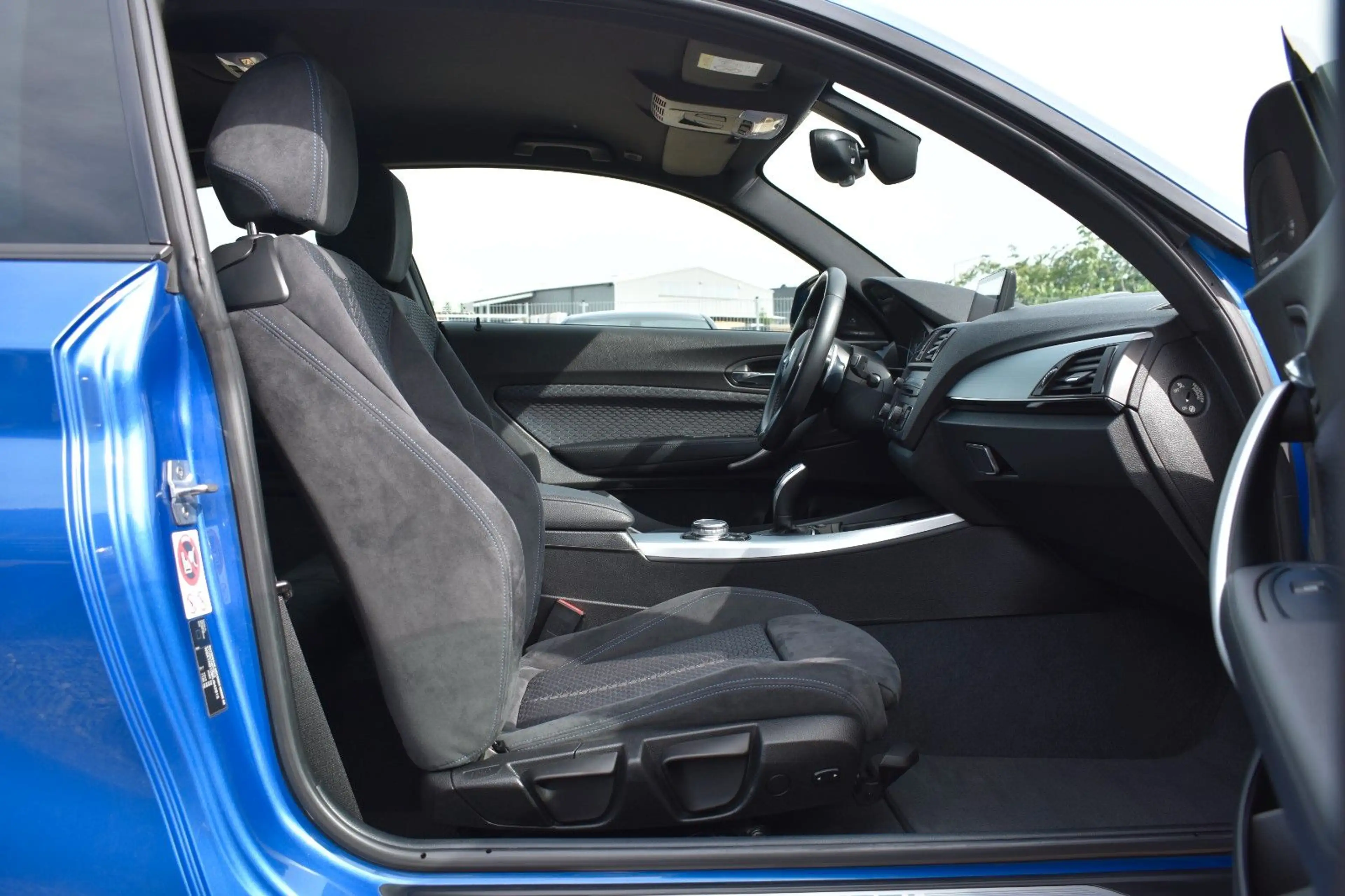 BMW 135 BMW M135i xDrive H&K 19 Zoll Navi Prof — photo 8