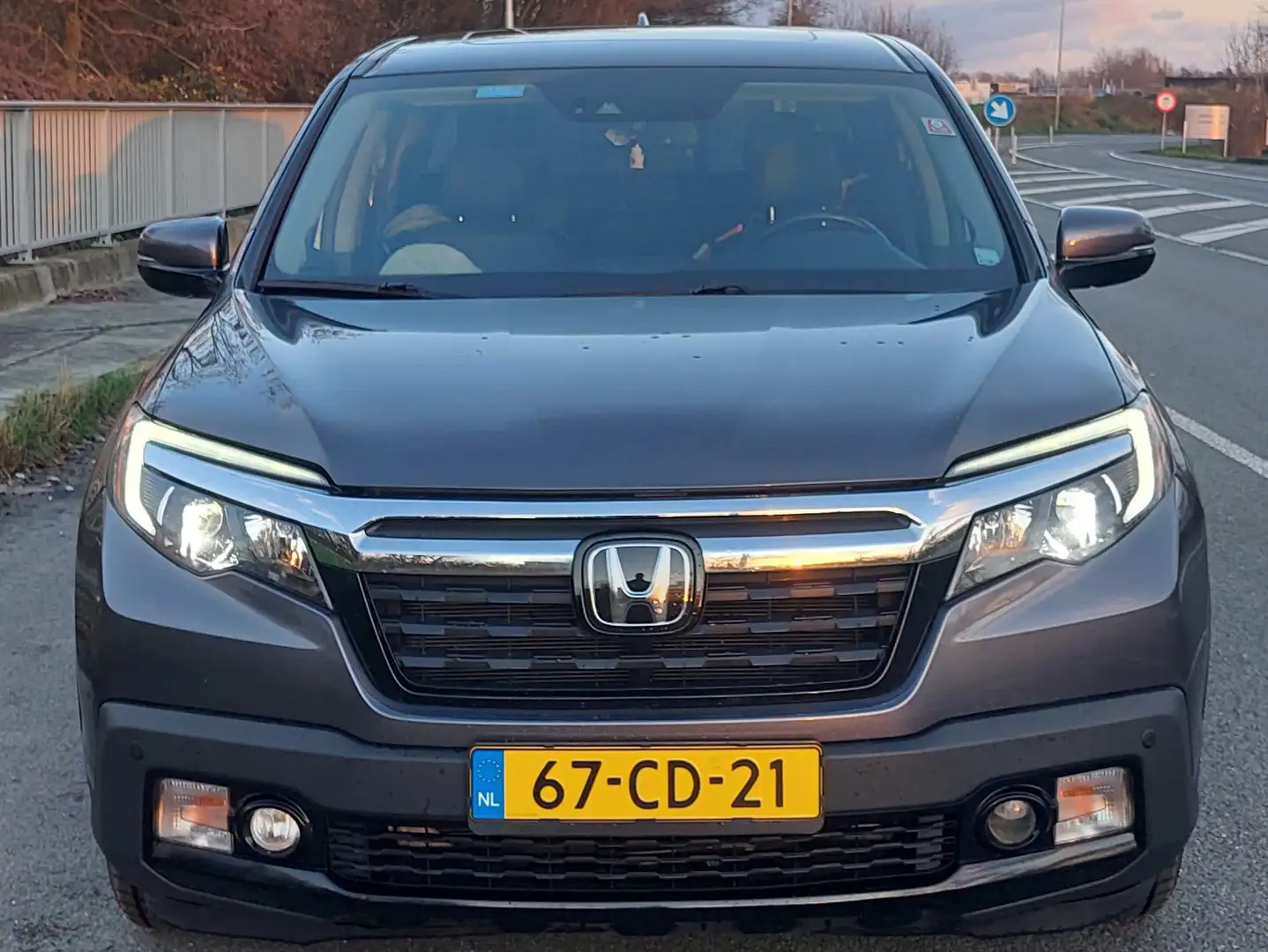 Honda Ridgeline Touring Grau - 1