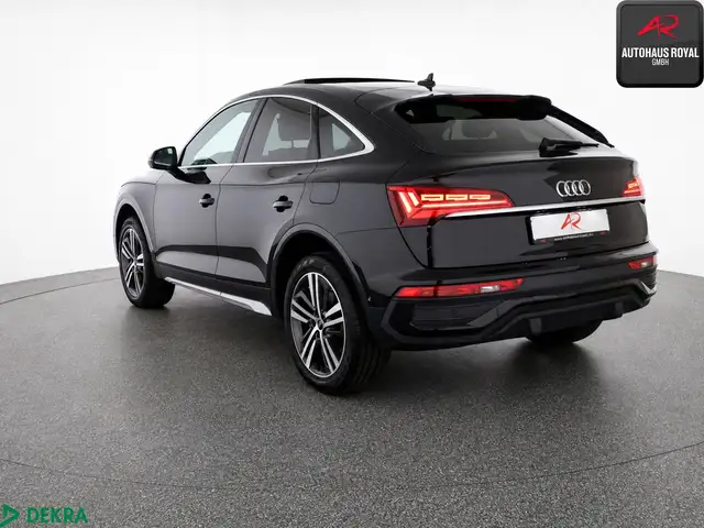 Audi Q5 view 3