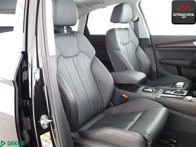 Audi Q5 view 12