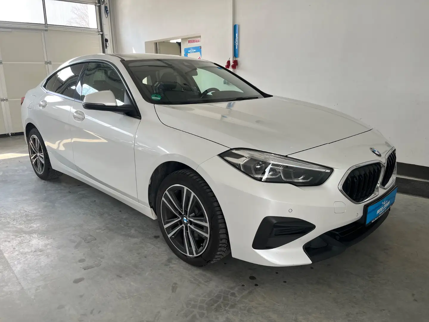 BMW 216 d Gran Coupe Advantage*LED*SHZ*DAB*LenkHeiz Navi L Weiß - 2