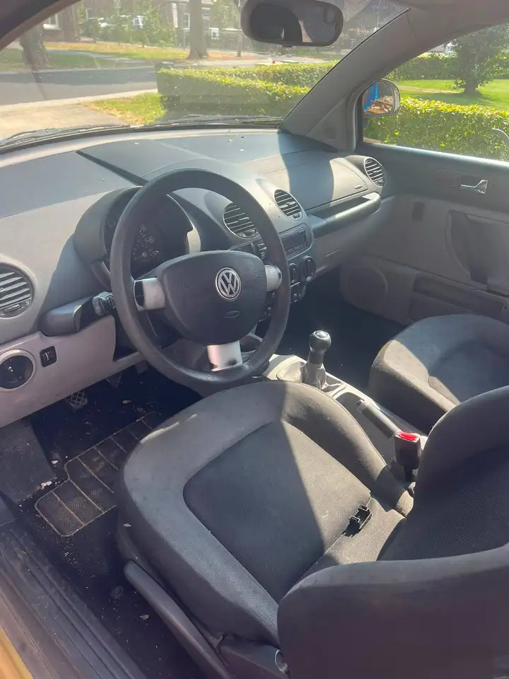 Volkswagen New Beetle 2.0 Highline, foto 6