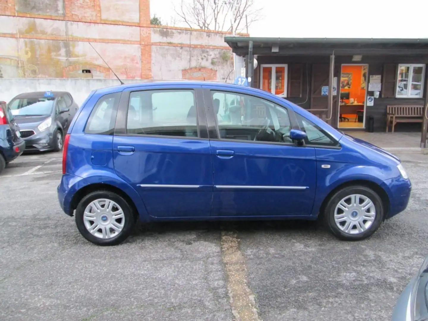 Fiat Idea 1.4 16V Bleu - 2