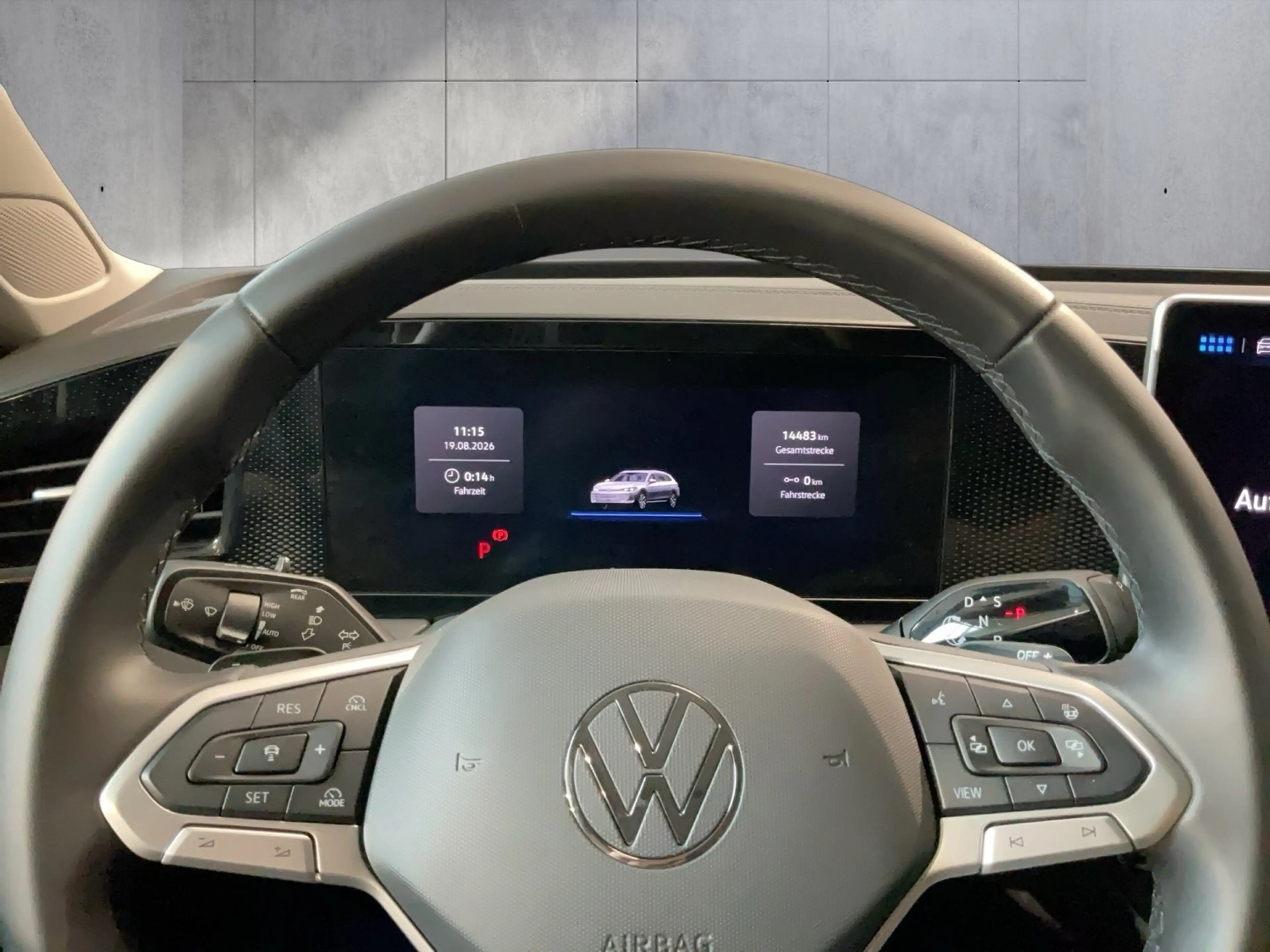 Volkswagen Passat Variant Business eTSI DSG — photo 10
