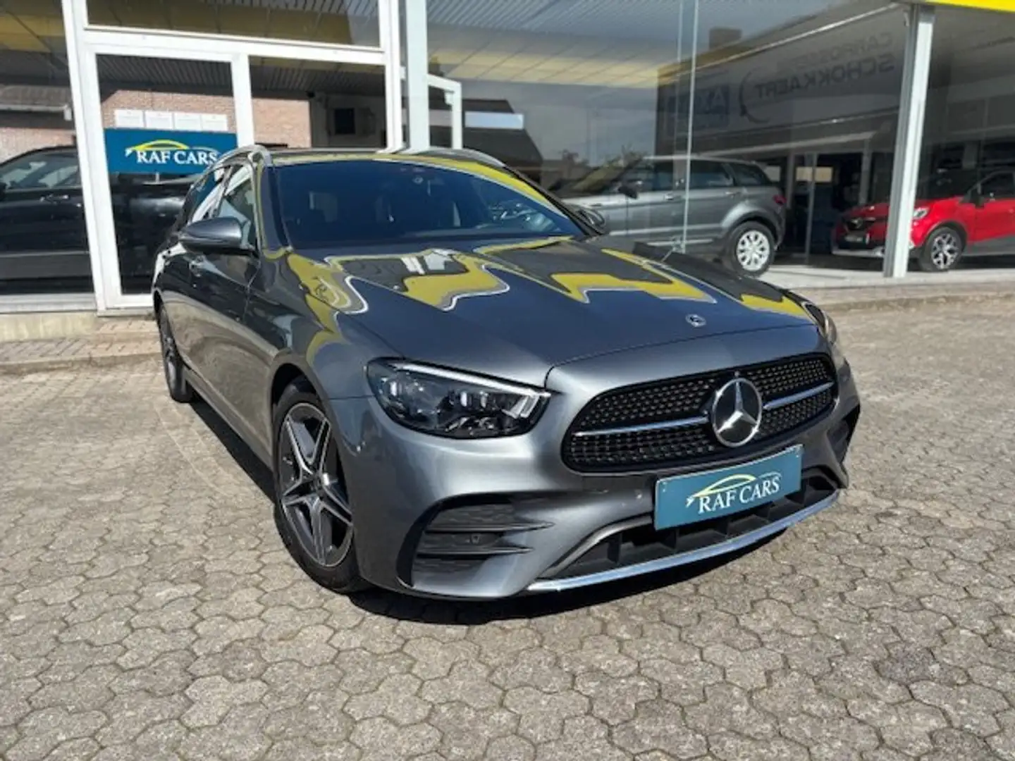 Mercedes-Benz E 200 d AMG // GARANTIE // FACELIFT // 360°camera // Gris - 2