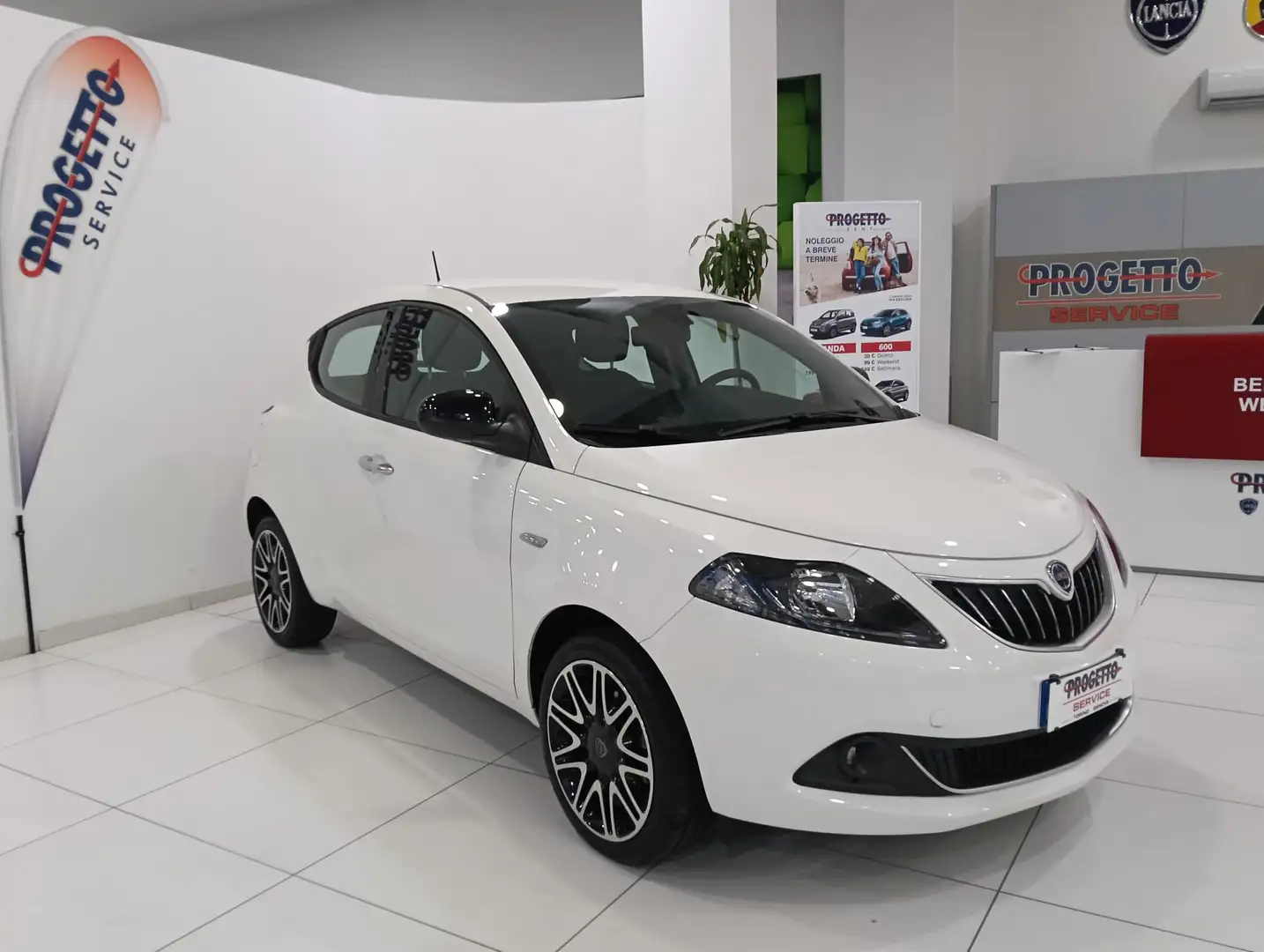 Lancia Ypsilon Ypsilon 1.0 firefly hybrid Gold s Weiß - 1