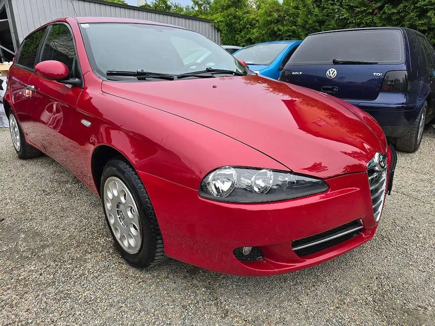 Alfa Romeo 147 Alfa 147 1,6 Twin Spark Distinctive Rot - 2