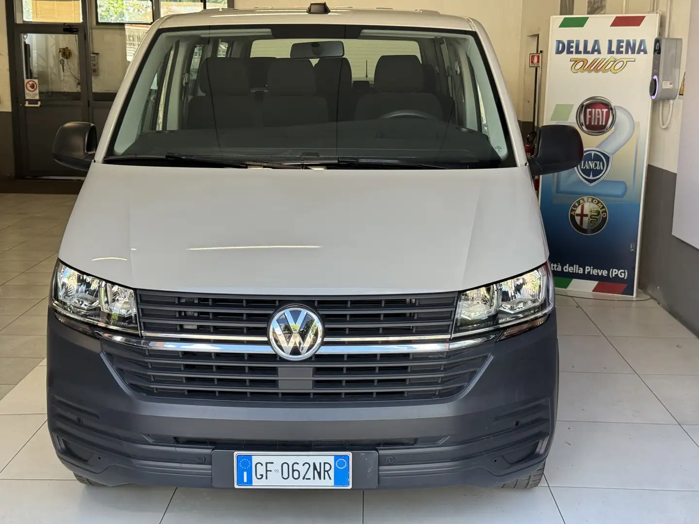 Volkswagen Transporter 2.0 TDI 110cv 9 Posti Beige - 1