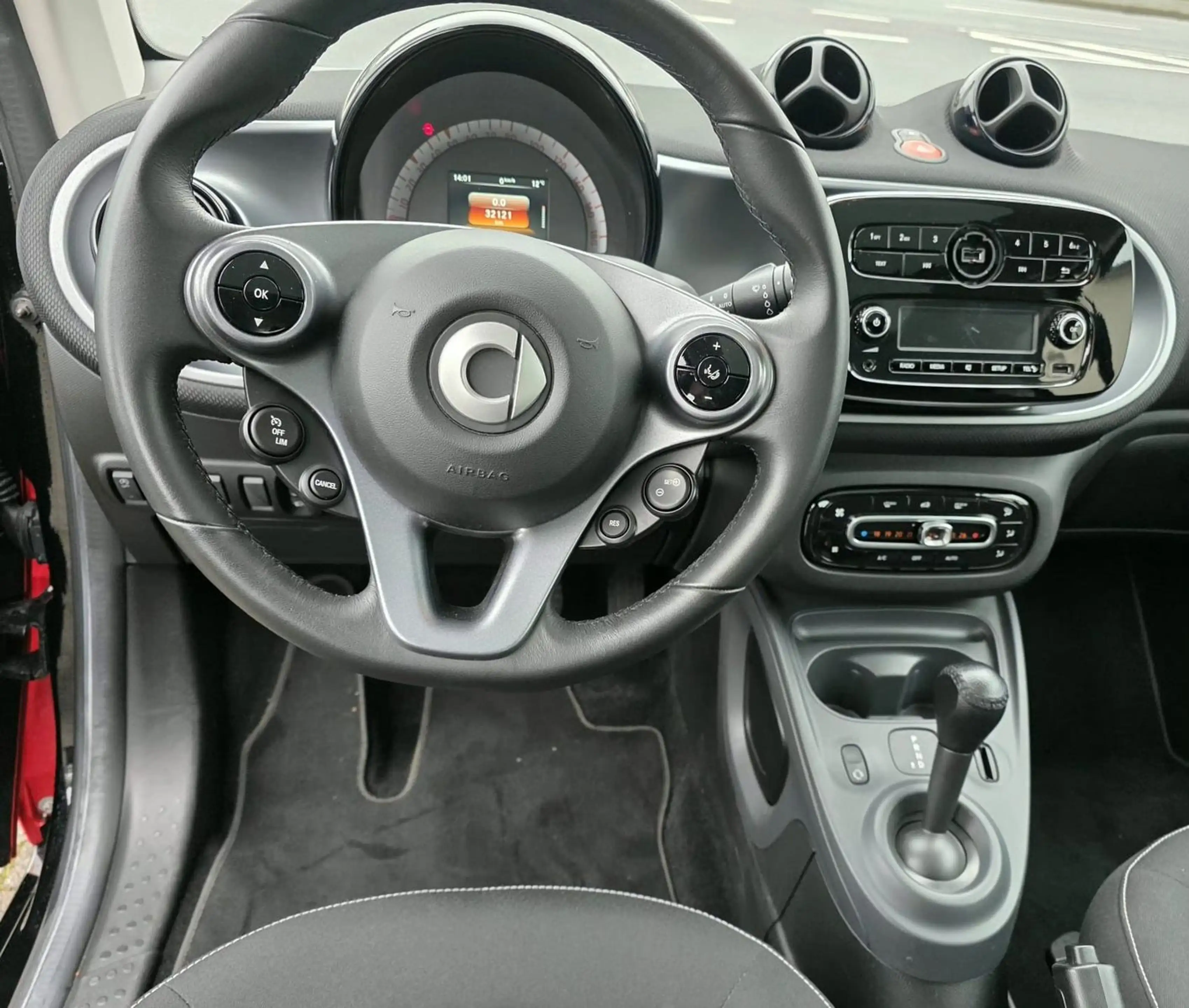 smart forTwo coupe  "Pano"Tempomat"Automatik — photo 11