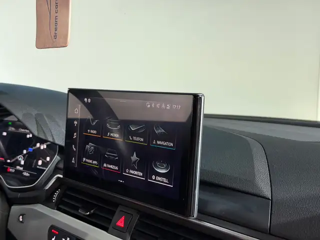 Audi A4 Avant view 30