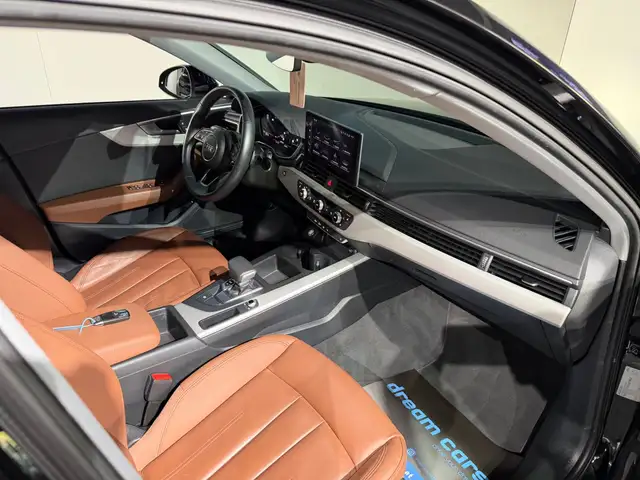 Audi A4 Avant view 27