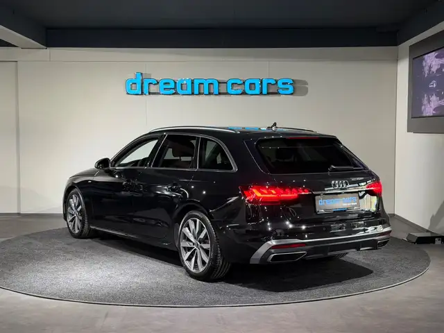 Audi A4 Avant view 14