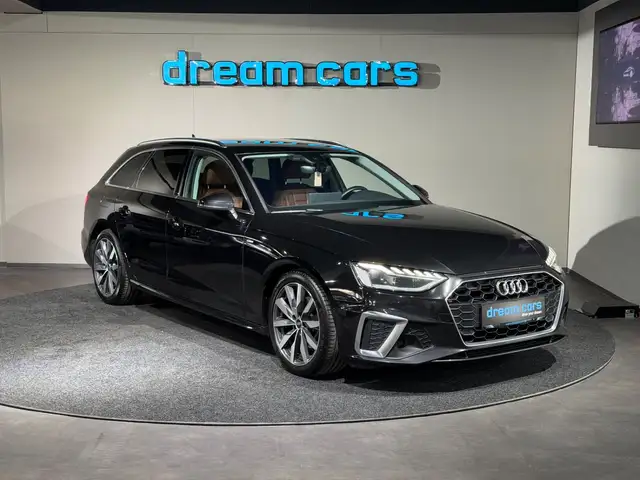 Audi A4 Avant view 16