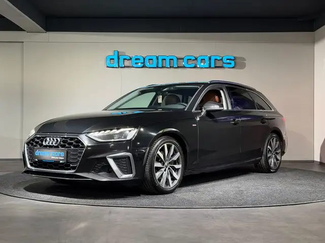 Audi A4 Avant view 5