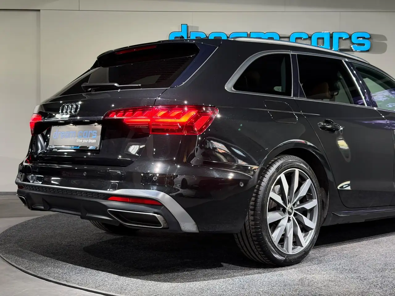 Audi A4 Avant 30 TDI S-line S-tronic / LED / Virtual Bild 9