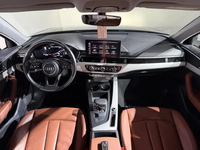 Audi A4 Avant view 18