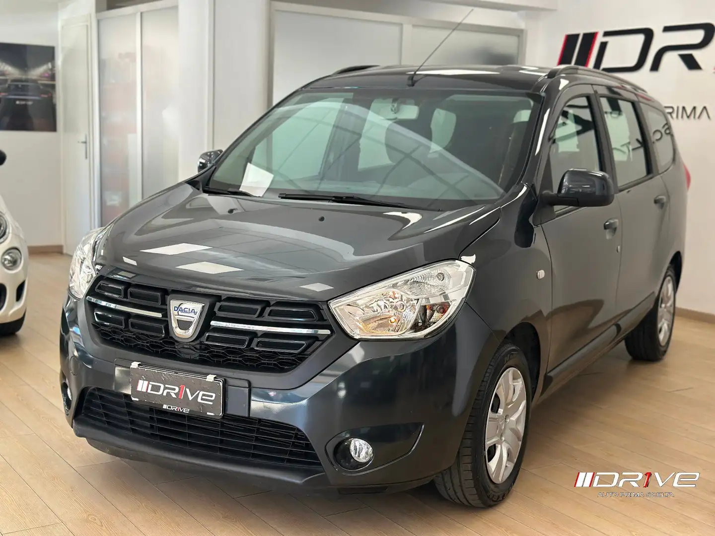 Dacia Lodgy 1.6 110CV GPL 5 posti Comfort - 1