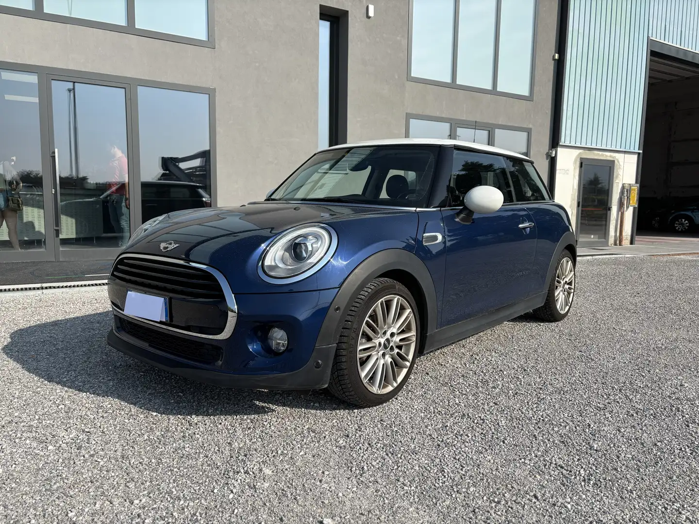 MINI Cooper Mini IV F55-F56 2014 1.5 Hype 3p auto Blu/Azzurro - 1