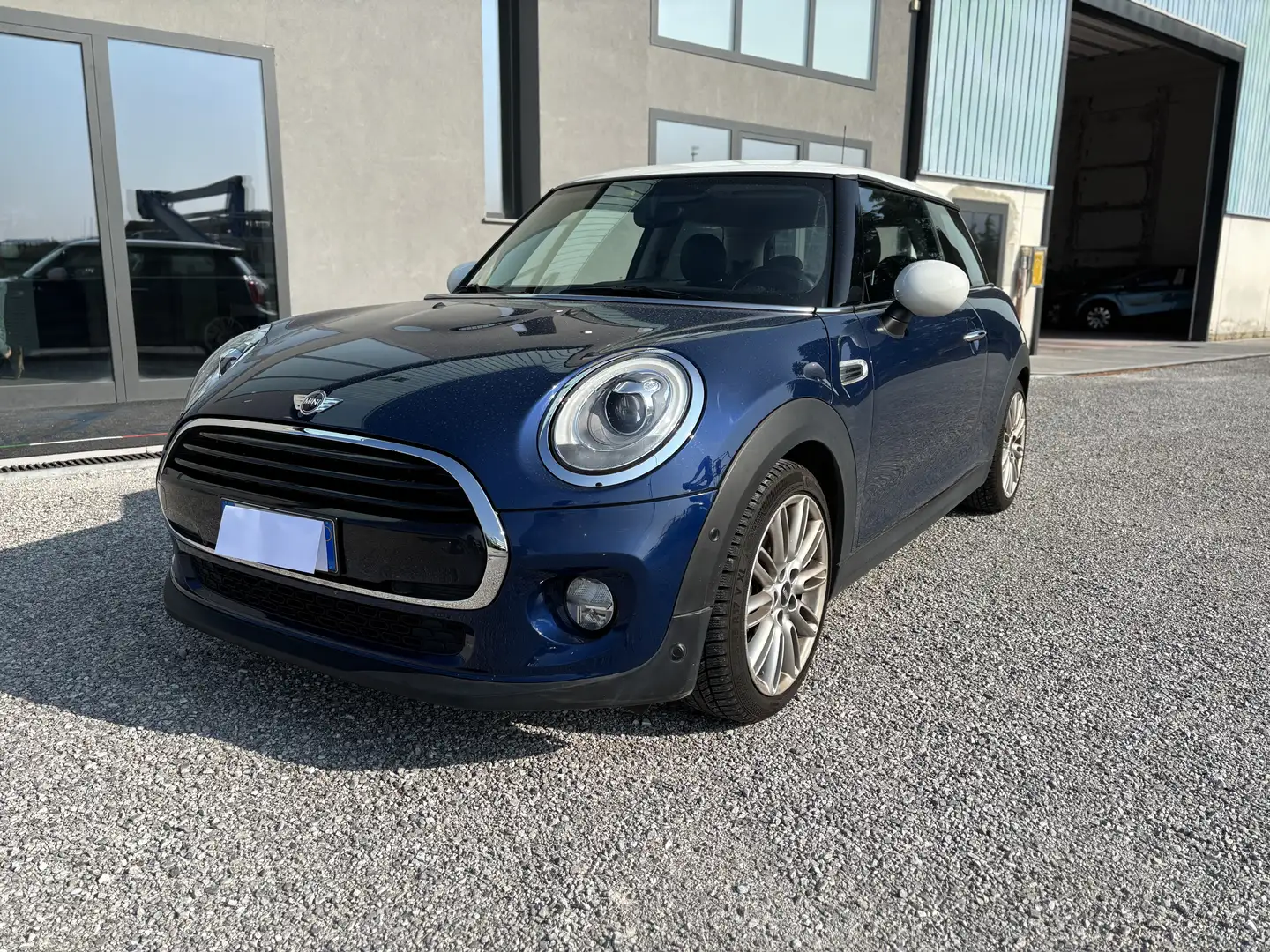 MINI Cooper Mini IV F55-F56 2014 1.5 Hype 3p auto Blu/Azzurro - 2