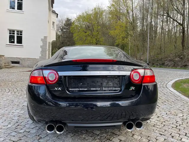 Jaguar XKR view 8