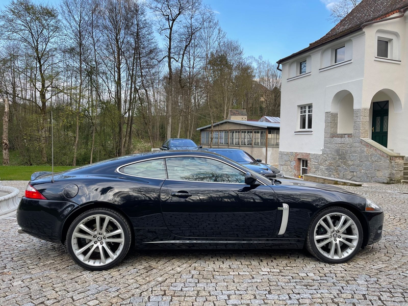 Jaguar XKR -S 4.2 Kompressor Coupé RS Schalensitze — photo 5