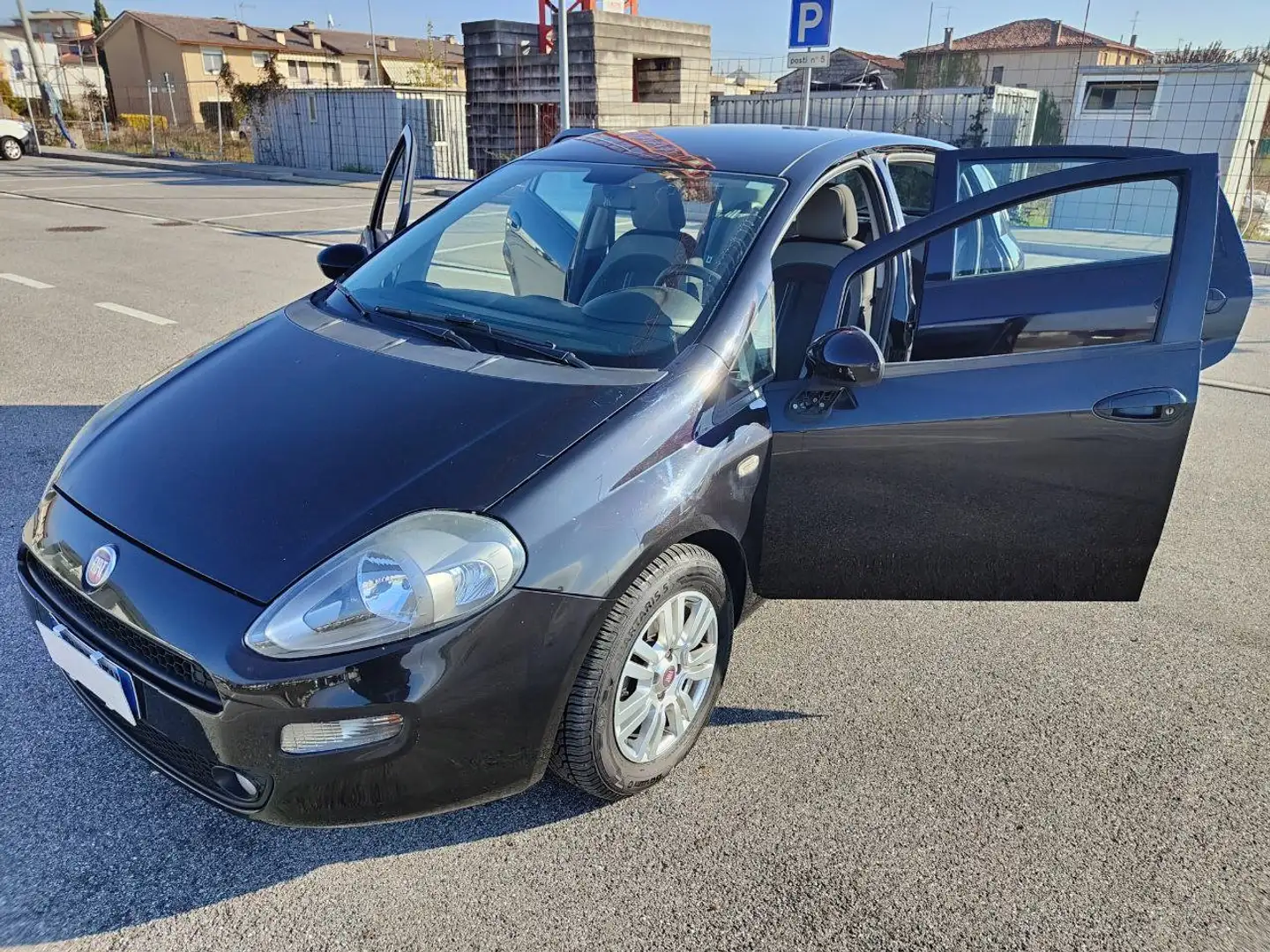 Fiat Punto Evo 1.3 Mjt 5 Porte ( OK  NEOPATENTATI ) Чорний - 1