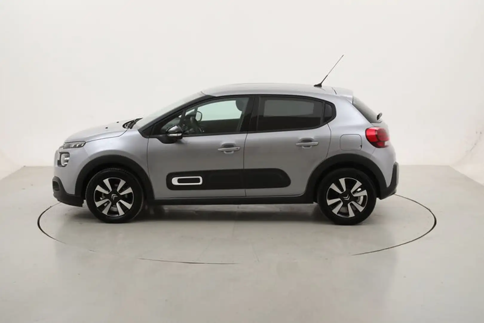 Citroen C3 Max 1.2 Benzina 110CV Grigio - 2