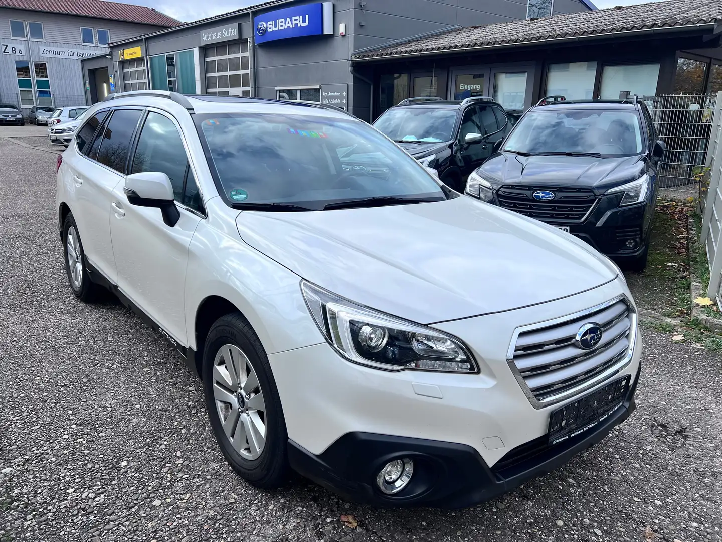 Subaru OUTBACK 2.0D Lineartronic Comfort White - 1