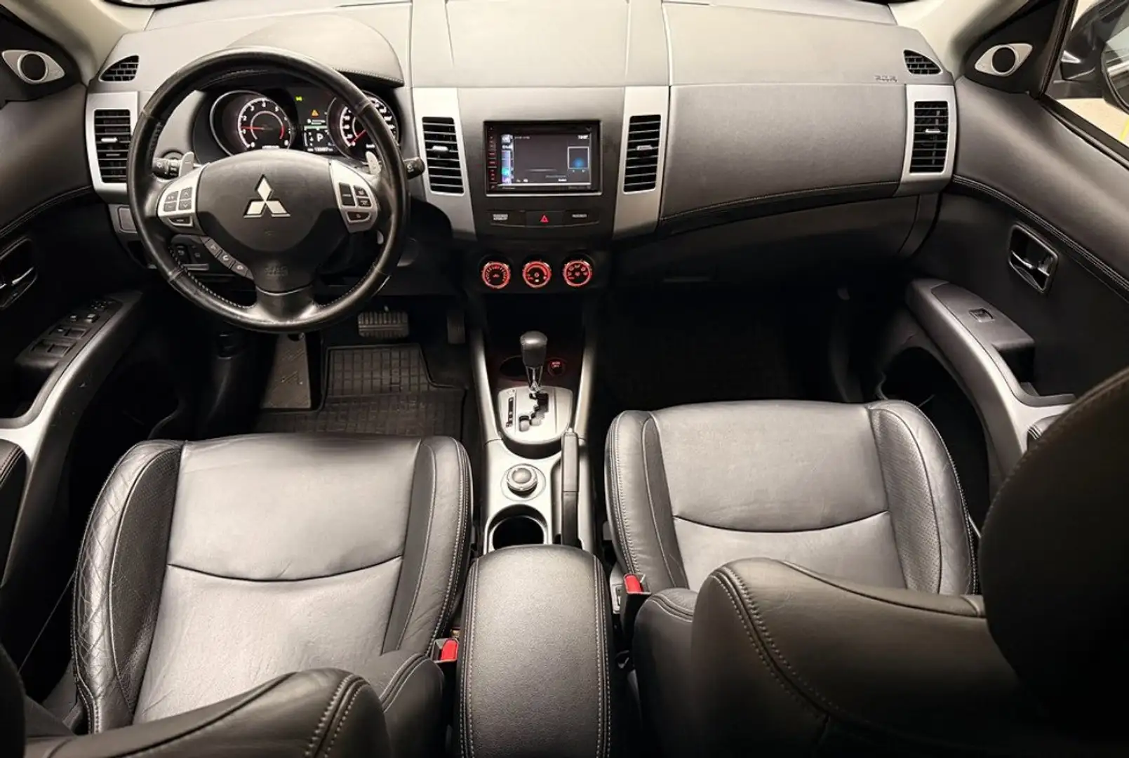 Mitsubishi Outlander ETHANOL USINE  e85 2.4 CVT 7 PLACES 133000KMS Noir - 2