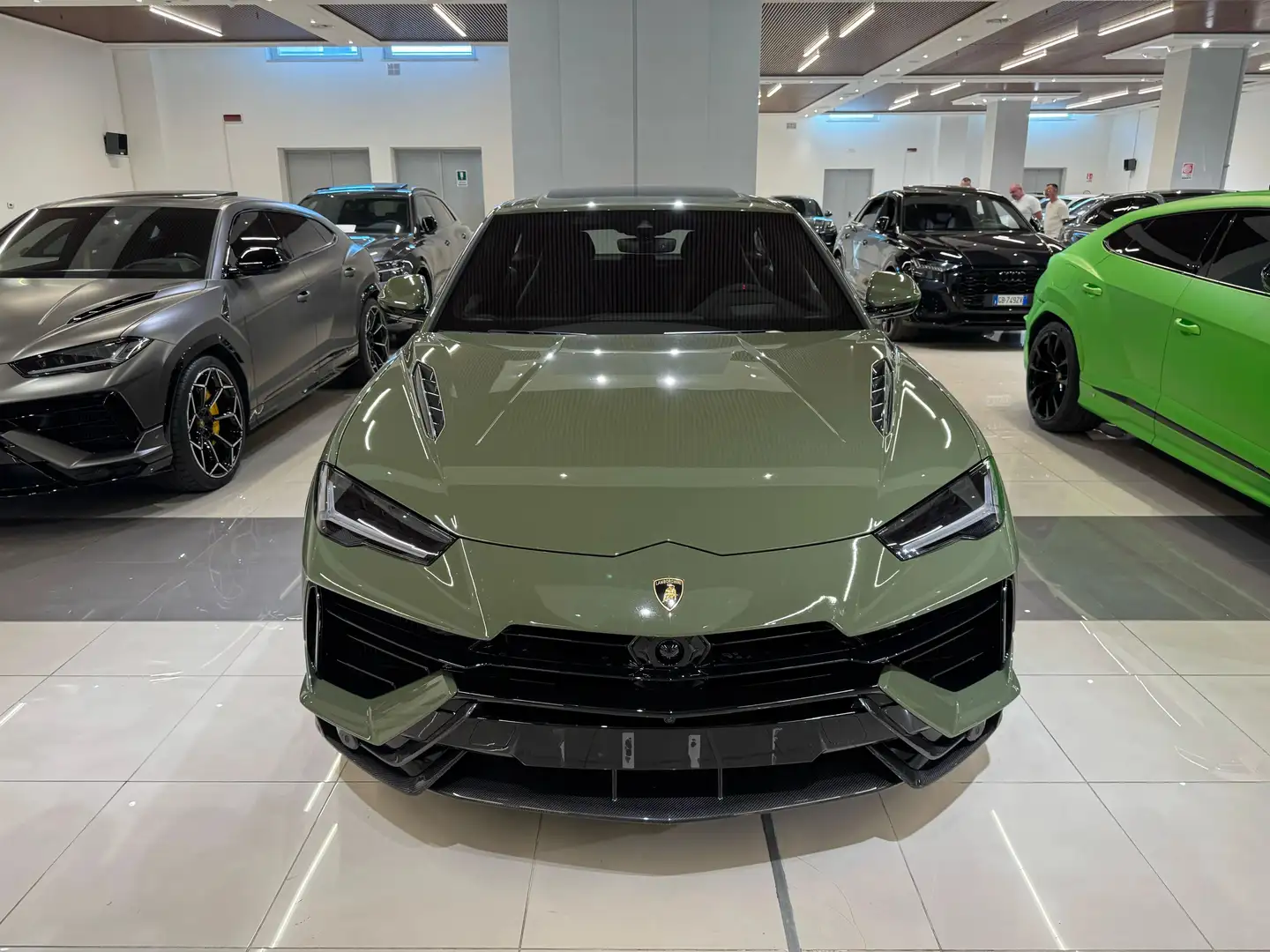 Lamborghini Urus Urus 4.0 V8 666cv Performante auto Grün - 2