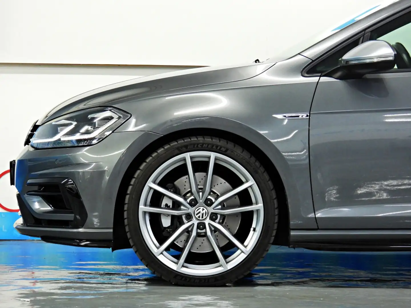 Volkswagen Golf Variant 2.0 TSI R DSG7 Gris - 2