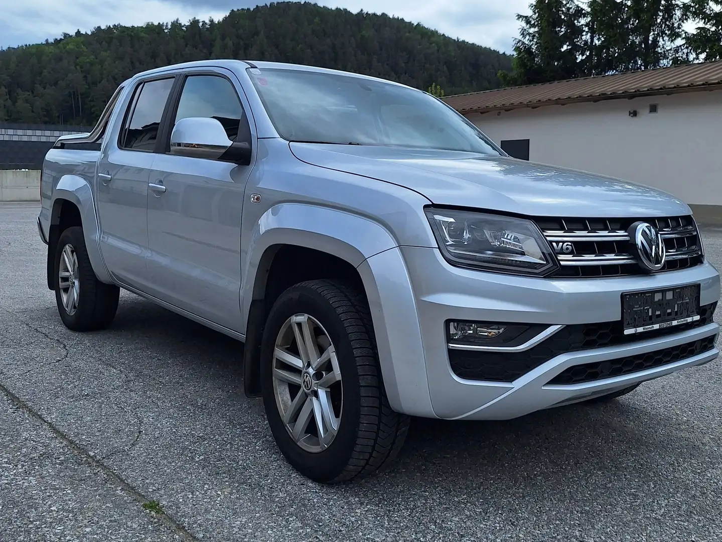 Volkswagen Amarok DoubleCab Highline 3,0 TDI 4Motion Aut. Ezüst - 2