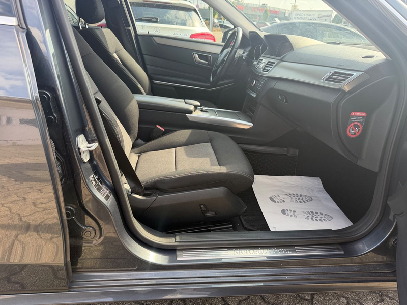 Mercedes-Benz E 200 E T-Modell BlueTec — photo 11