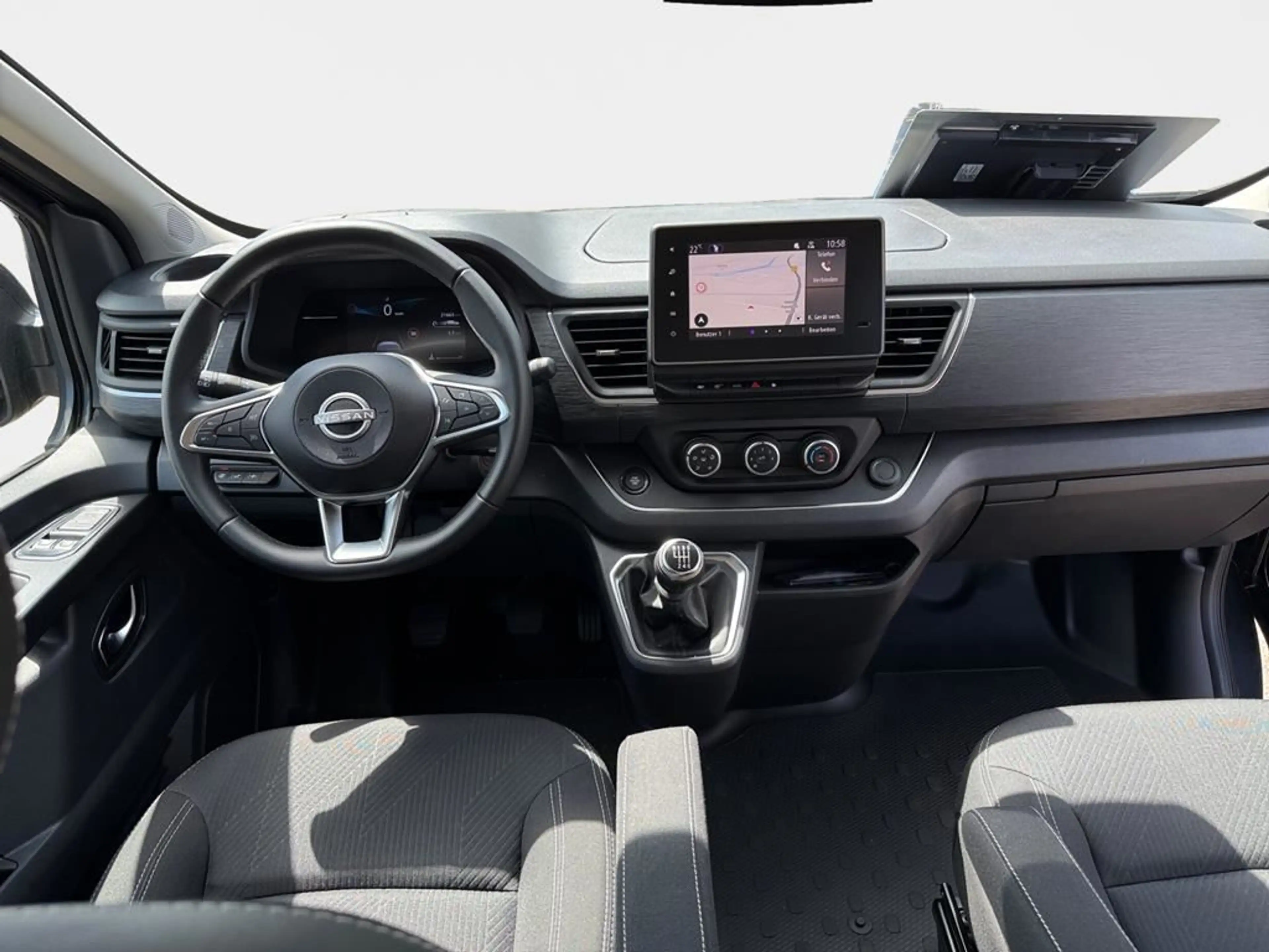 Nissan Primastar Tekna — photo 10