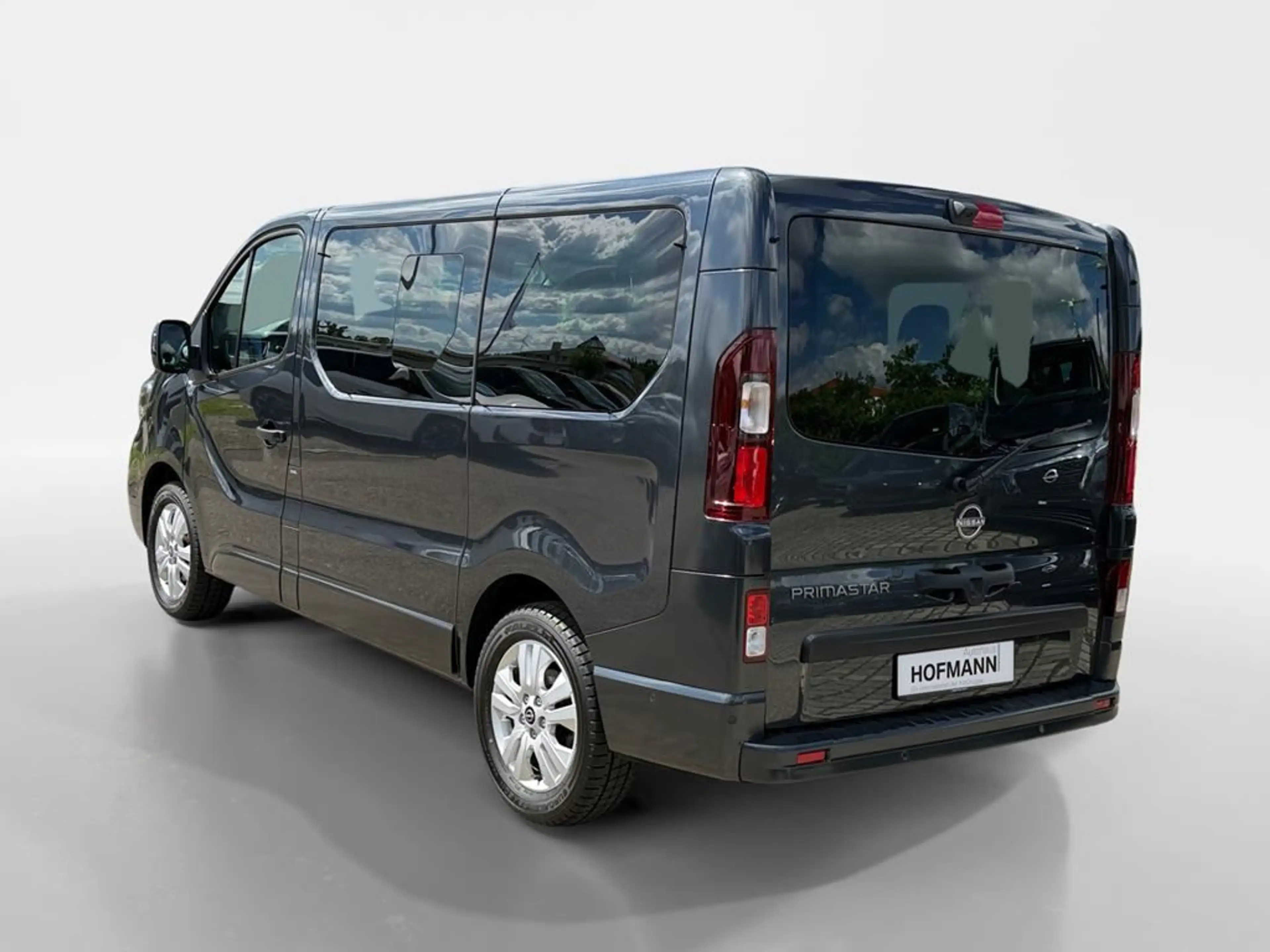 Nissan Primastar Tekna — photo 5