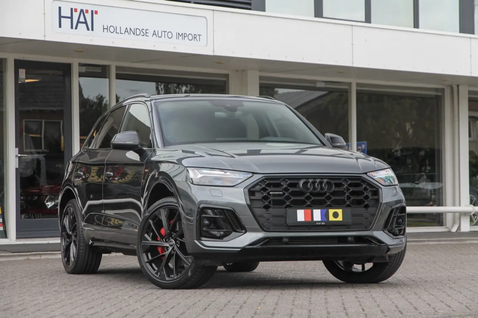 Audi Q5 55 TFSIe Hybrid I ACC I Head-up I Trekhaak I 21 in Grijs - 1