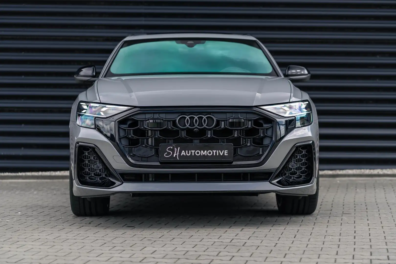 Audi Q8 60 TFSI e Quattro S Competition / NARDO / FULL / P Gris - 2
