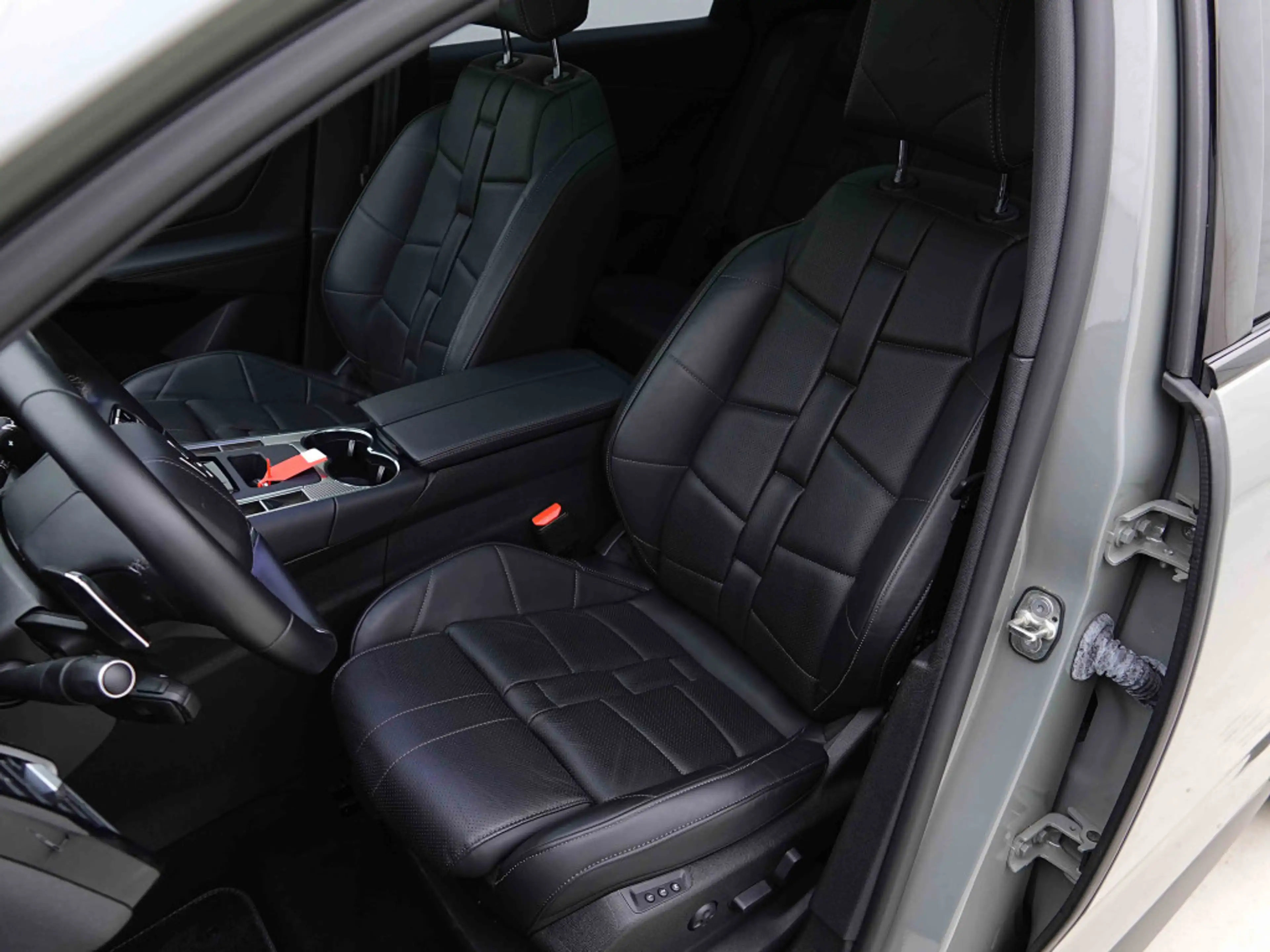 DS Automobiles DS 7 Crossback PHEV 225 Etoile | PANO | Leather | GPS | CAM — photo 9
