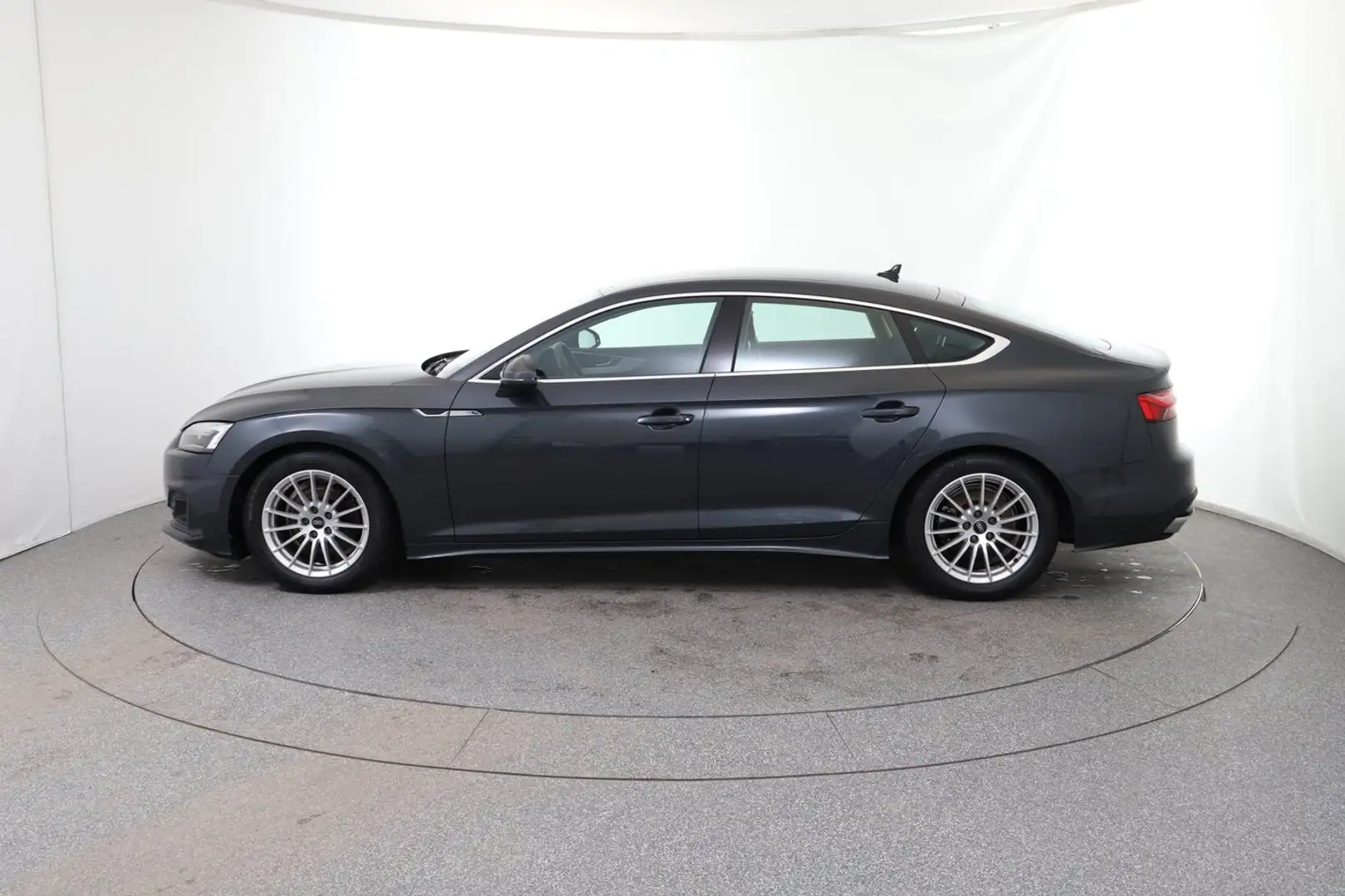 Audi A5 30 TDI Grau - 2