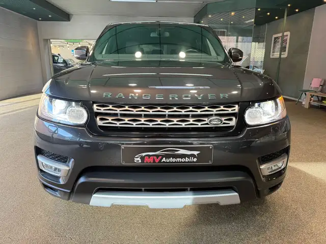 Land Rover Range Rover Sport view 2