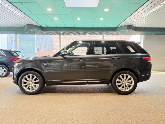 Land Rover Range Rover Sport view 8