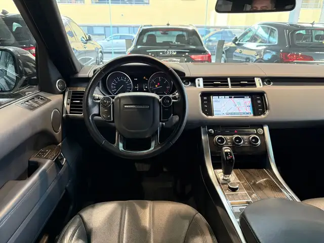 Land Rover Range Rover Sport view 10
