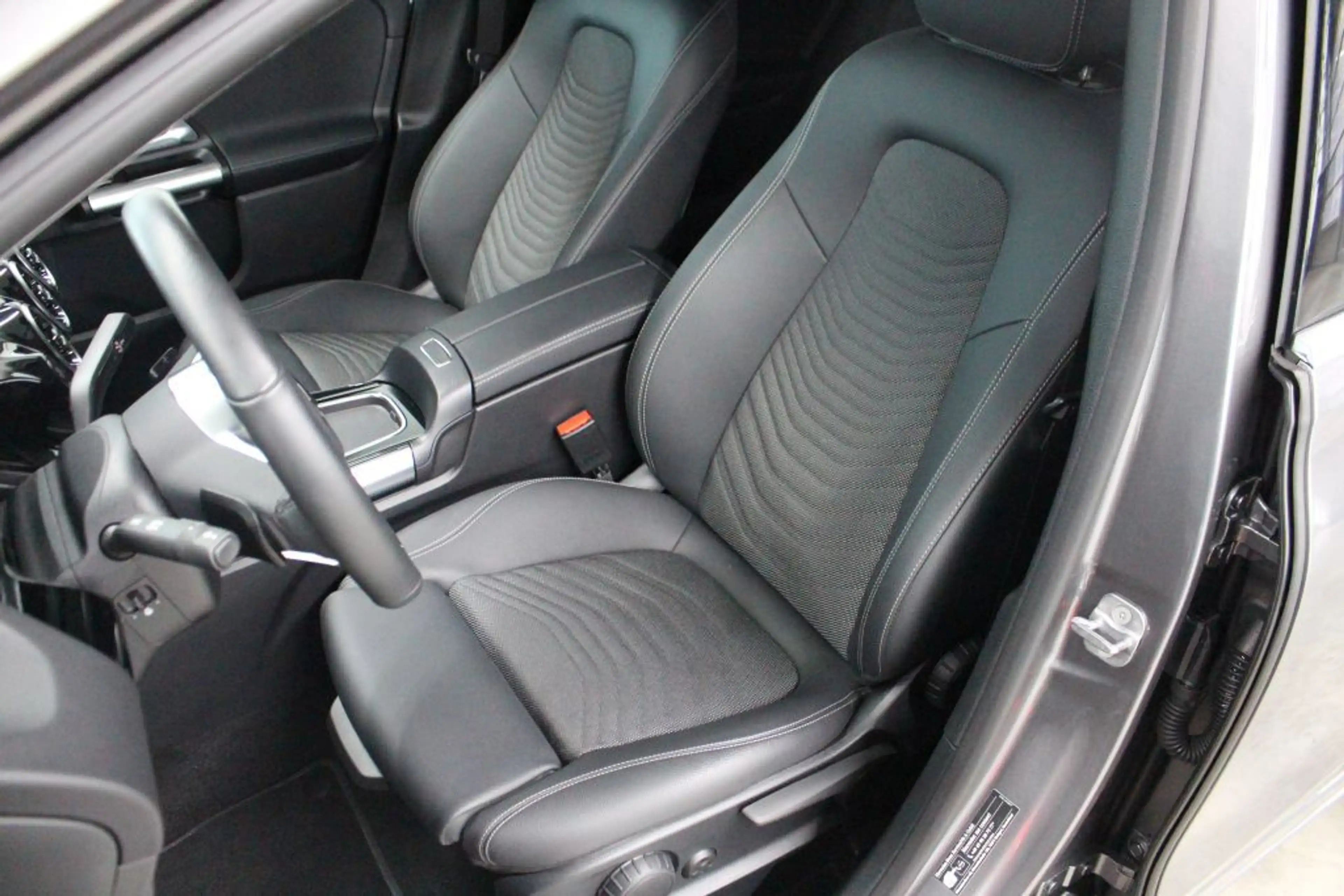 Mercedes-Benz B 220 4M Progressive Adv. AHK LED Kamera PTS — photo 6