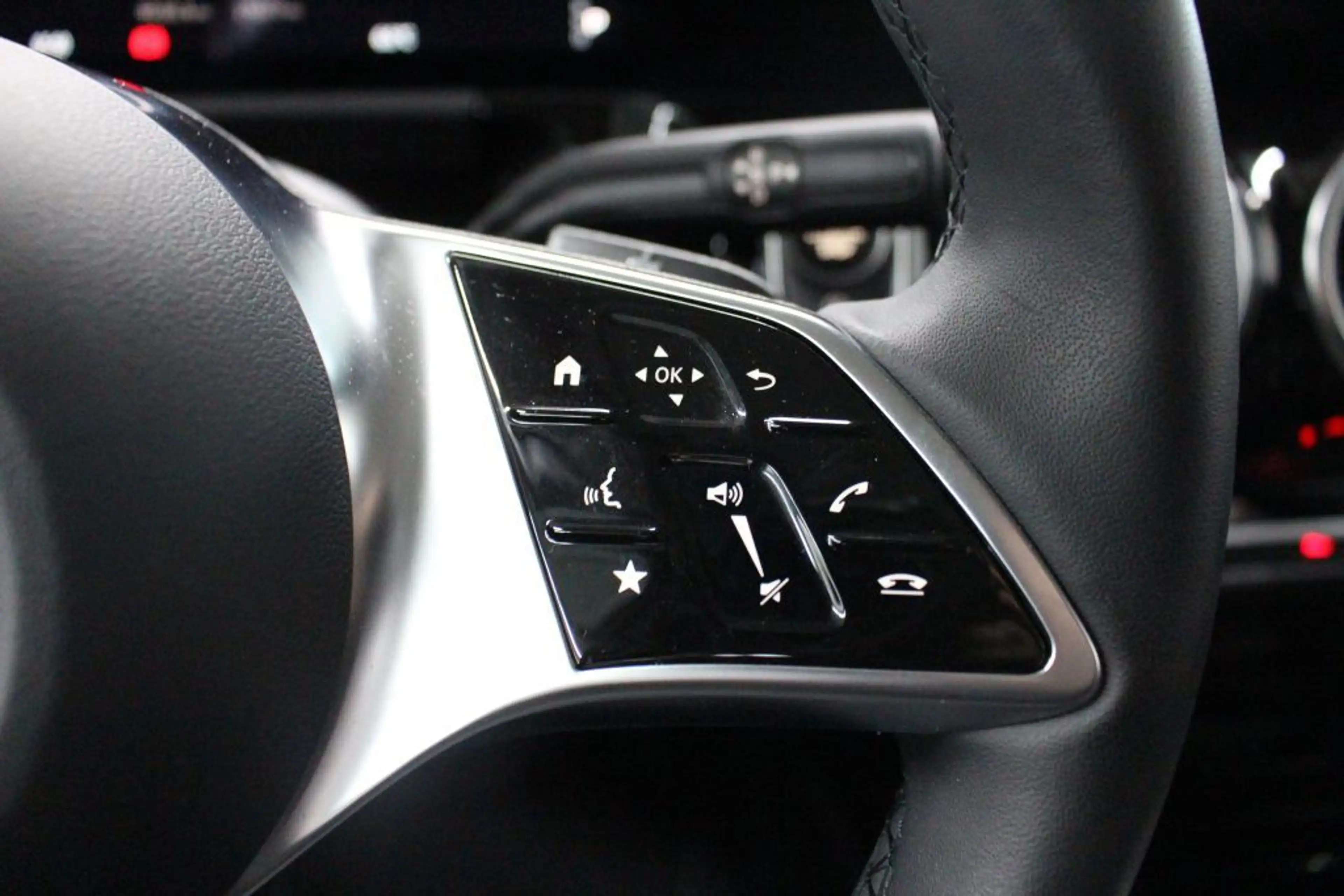 Mercedes-Benz B 220 4M Progressive Adv. AHK LED Kamera PTS — photo 10
