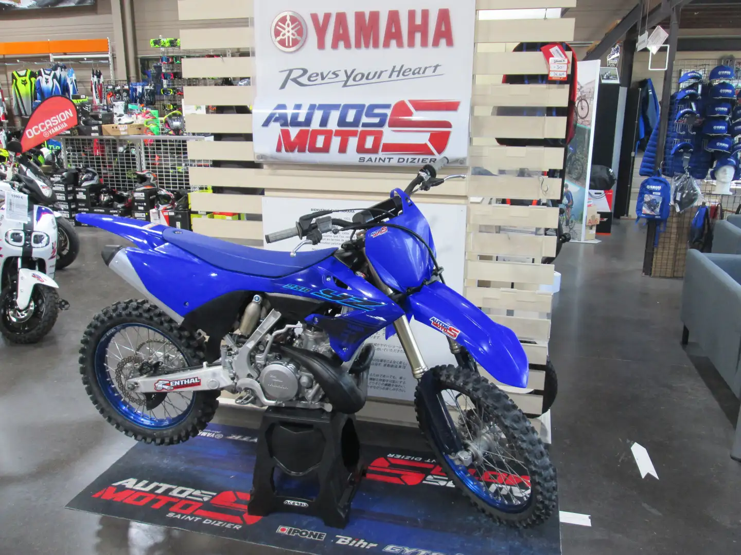Yamaha Bleu - 1