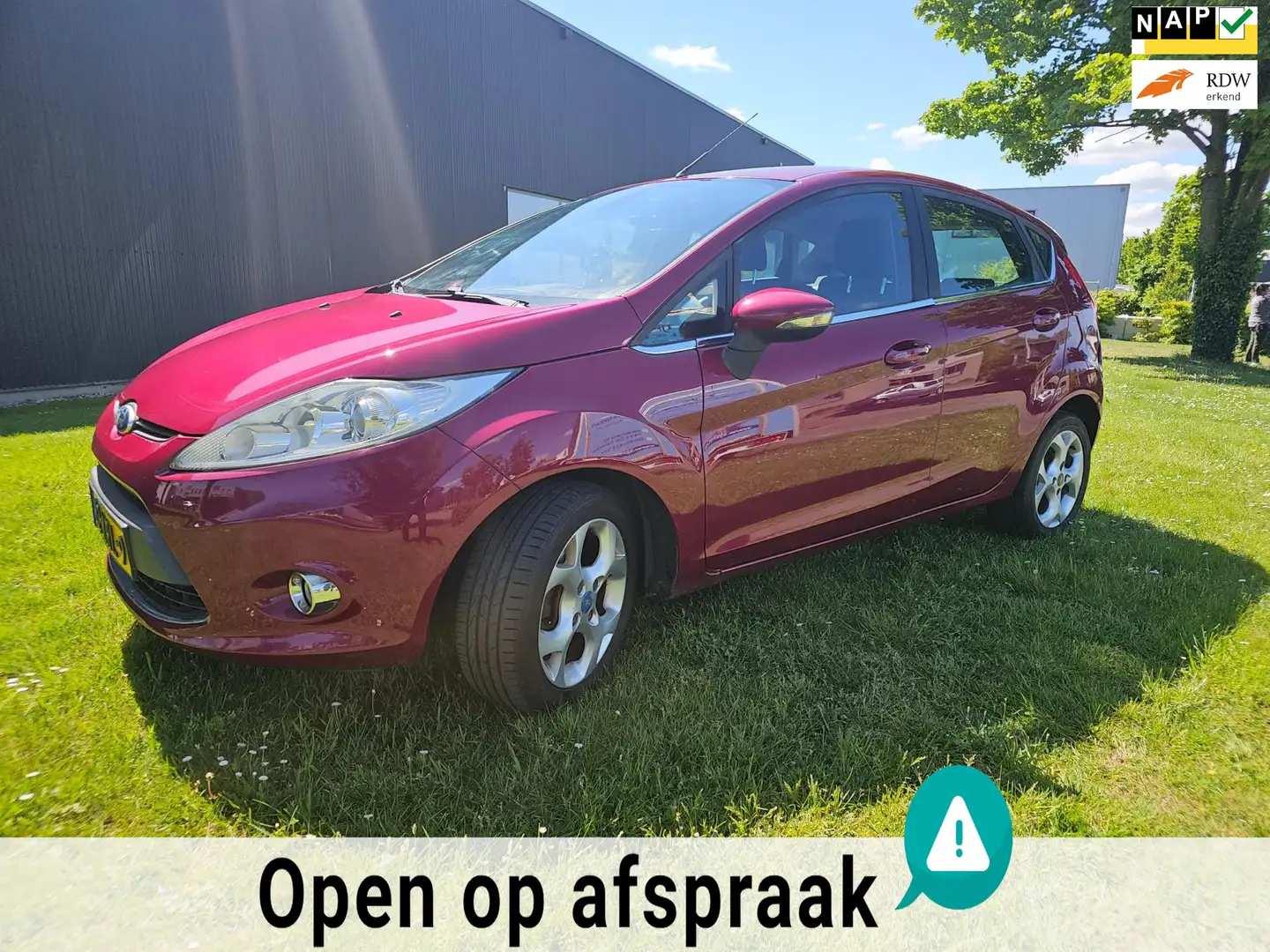 Ford Fiesta 1.25 Titanium Mauve - 1