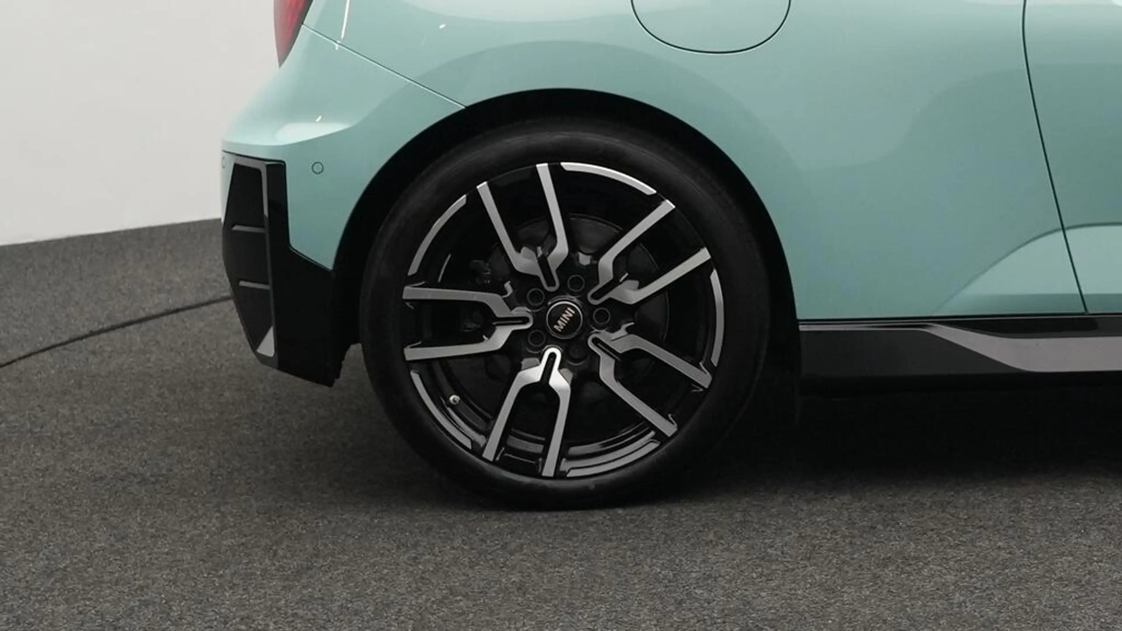 MINI Cooper SE John Cooper Works Trim — photo 12