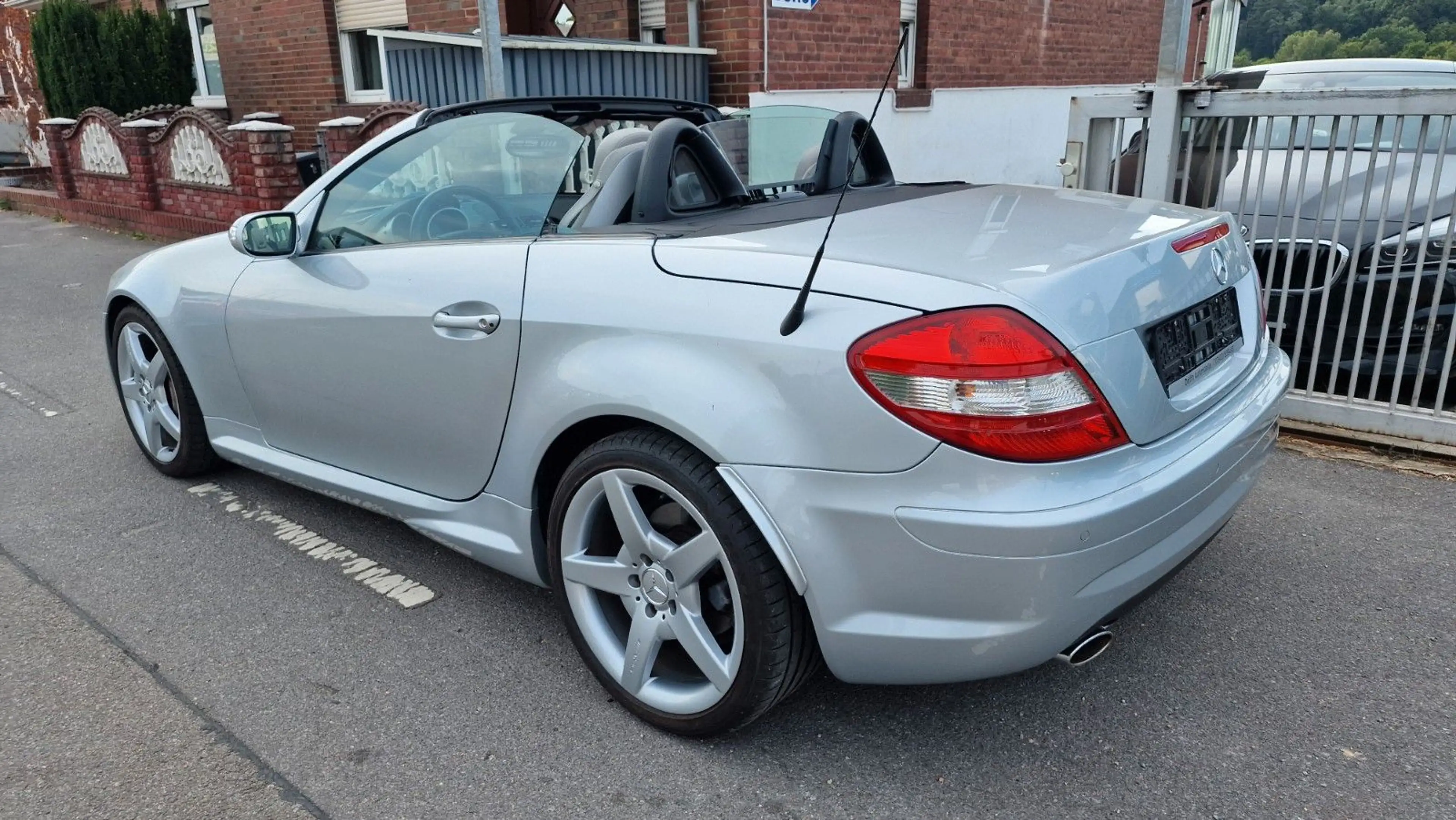 Mercedes-Benz SLK 350 SLK Roadster SLK 350-Autmatik-Navi-Sound — photo 38